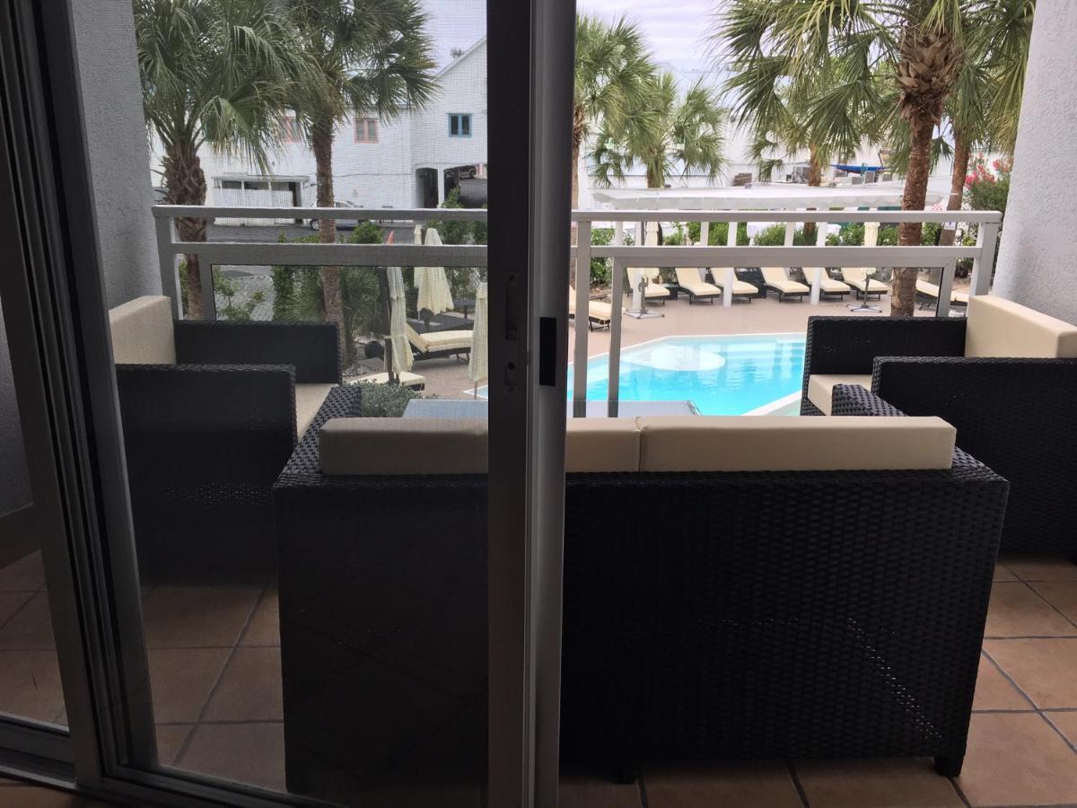 Grace Bay Suites Екстериор снимка